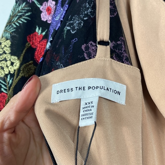 Dress The Population New Ava Floral-embroidered Bracelet-sleeve Gown - Picture 5 of 6